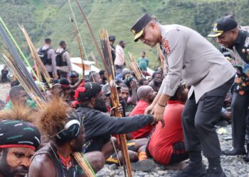 Ketemu Pendukung Paslon, Ini Pesan Kapolda Papua Tengah