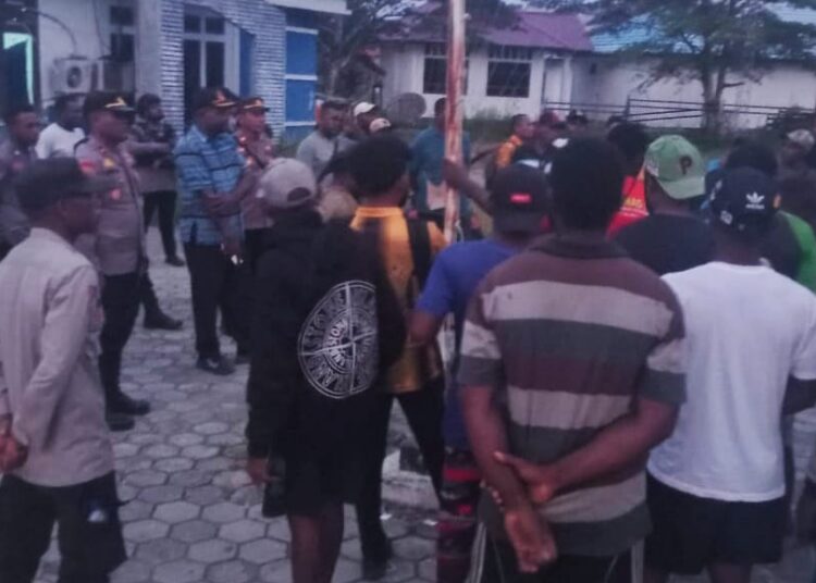 Polres Mamberamo Raya melaksanakan PAM Pengumuman Seleksi Kompetensi Dasar CPNS 2024
