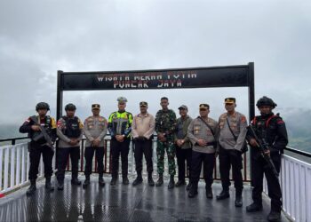 Kunjungan Kerja Kapolda Papua Tengah di Pos Merah Putih Satgas Yonif Raider 715/MTL Puncak Jaya