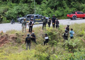 Satgas Ops Damai Cartenz Secara Profesional Gelar Rekonstruksi Keterlibatan Nikson Matuan Saat Penembakan Anggota Brimob