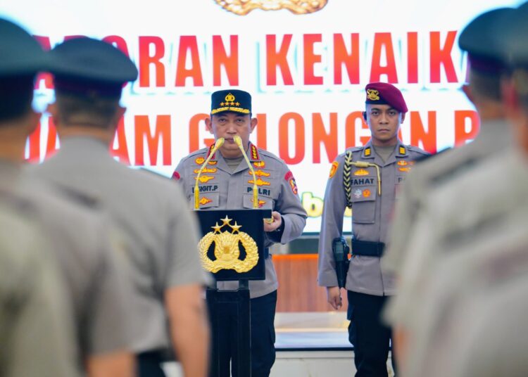 Kapolri Pimpin Kenaikan Pangkat 22 Pati Polri