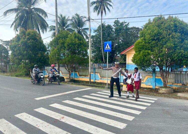 Sat Lantas Polres Sarmi Polda Papua Laksanakan Giat Strong Point di SMPN 1 Sarmi