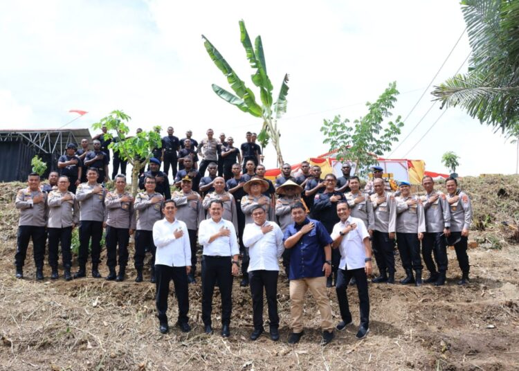 Kapolda Papua Hadiri kegiatan Launching Serentak Penguatan Program Pekarangan Pangan Lestari Melalui Zoom Meeting