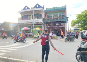 Sat Samapta Polres Sarmi Polda Papua Laksanakan Pengaturan Aktivitas Masyarakat Berburu Takjil