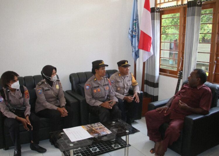 Polres Jayapura Gelar Koordinasi dengan SMA YPPGI Yahim Sentani dalam Rangka Ops Rasaka Cartenz 2025