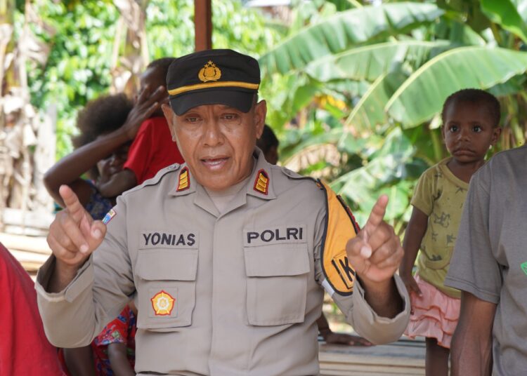 Satgas Si-Ipar Ops Rasaka Cartenz 2025 Polres Jayapura Sambangi Warga Mamberamo di Sentani Kota