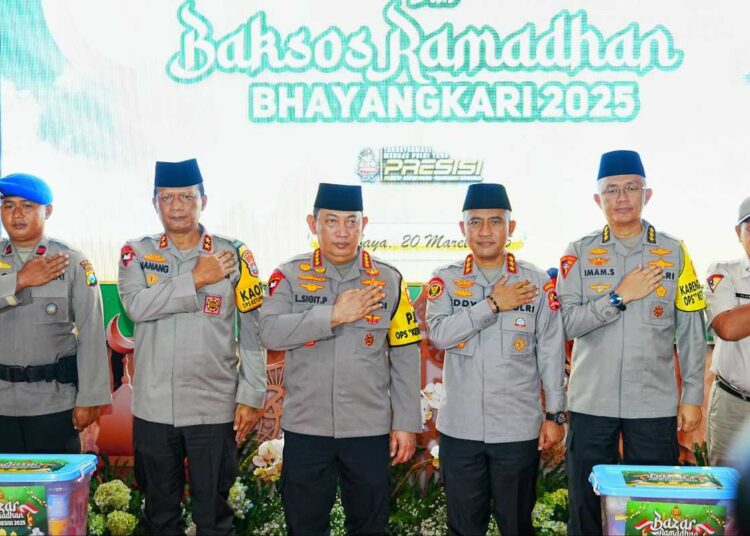 Kapolri Hadiri Bazar Ramadan Polri Presisi dan Baksos di Surabaya