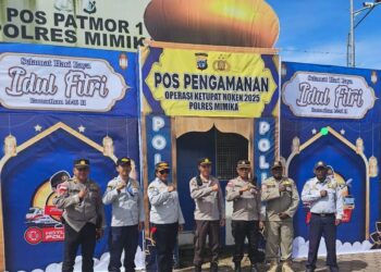 Personel Polres Mimika Polda Papua Tengah Laksanakan Pengamanan Operasi Ketupat Noken 2025