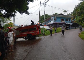 Polda Papua Bantu Amankan TKP Kebakaran di Jayapura Utara