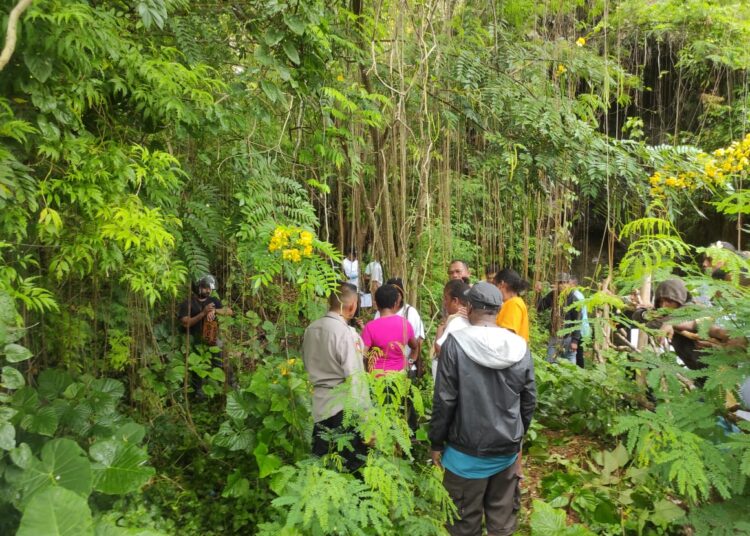 Sesosok Mayat Laki-laki Ditemukan Gantung Diri Di Polimak I, Polresta Jayapura Kota Lakukan Penyelidikan