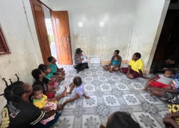 Satgas Si-Ipar Polres Jayapura Gelar Kegiatan Pembelajaran di Kompleks Bahtera Hebron dalam Rangka Ops Rasaka Cartenz 2025