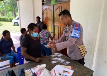 Satgas Keladi Sagu Hadir Menyambangi dan Berikan Pelayanan Kesehatan Gratis ke Masyarakat Kampung Toladan