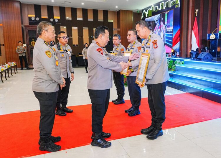 Tutup Rakernis SSDM dan Slog, Kapolri Komitmen Dukung Program Pemerintah