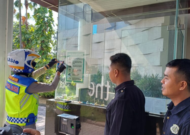 Gunakan Sepeda Motor, Kapolres Semarang Laksanakan Patroli Dialogis Cegah Aksi Premanisme