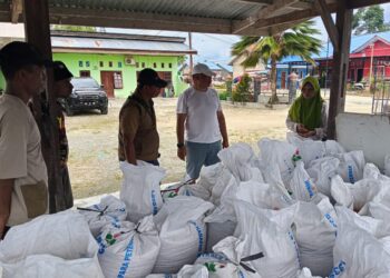 Irwasda Polda Papua Lakukan Pembelian Jagung Kering Dalam Rangka Dukung Program Ketahanan Pangan