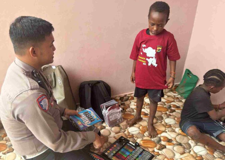 Subsatgas Si Ipar Ajak Anak Anak Belajar Dan Bagikan Hadiah Edukatif