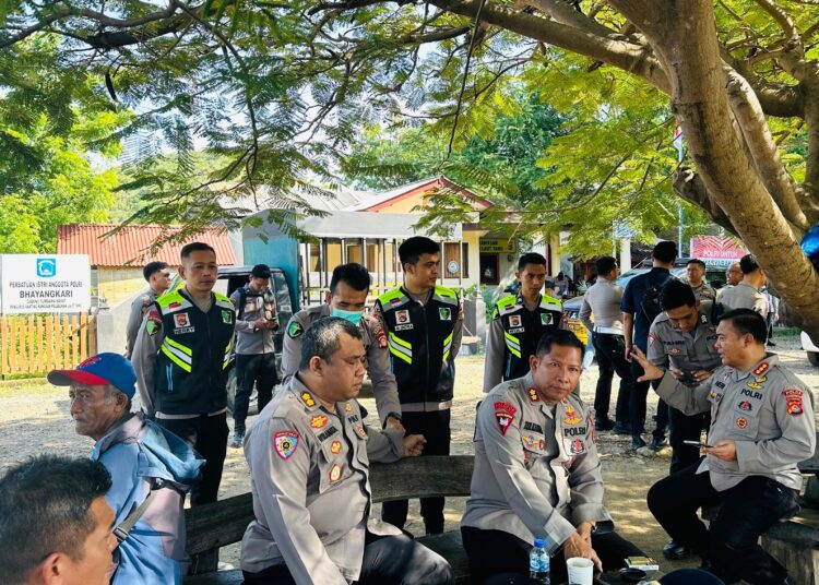 Polda NTB Kerahkan Ratusan Personel Amankan Aksi Massa di Pelabuhan Poto Tano