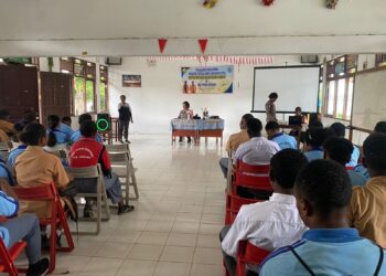 Cegah Hoaks dan Ajarkan Bijak Bermedsos  Satgas Si-Ipar Ops Rasaka Cartenz 2025 Sambangi SMA YPPGI Sentani