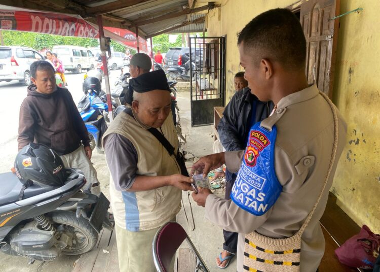 Satgas Keladi Sagu Polres Jayapura Gelar Pelayanan Kesehatan di Pangkalan Ojek Doyo Baru