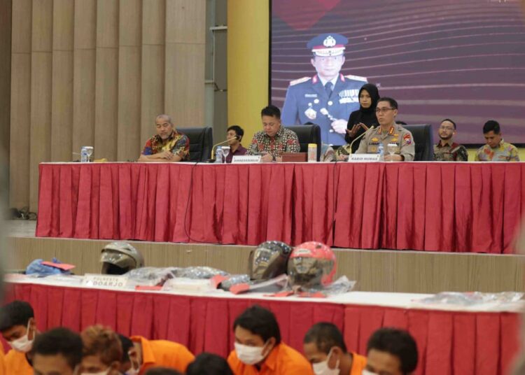 Polda Jatim Ungkap 1.863 Kasus dan Berhasil Amankan 2.307 Tersangka di Operasi Pekat II Semeru 2025