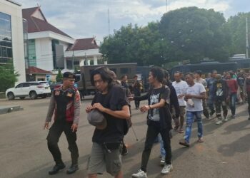 Polisi Tangkap 23 Preman Berkedok Jukir Liar di Bogor, Sita Uang Pungli dan Miras