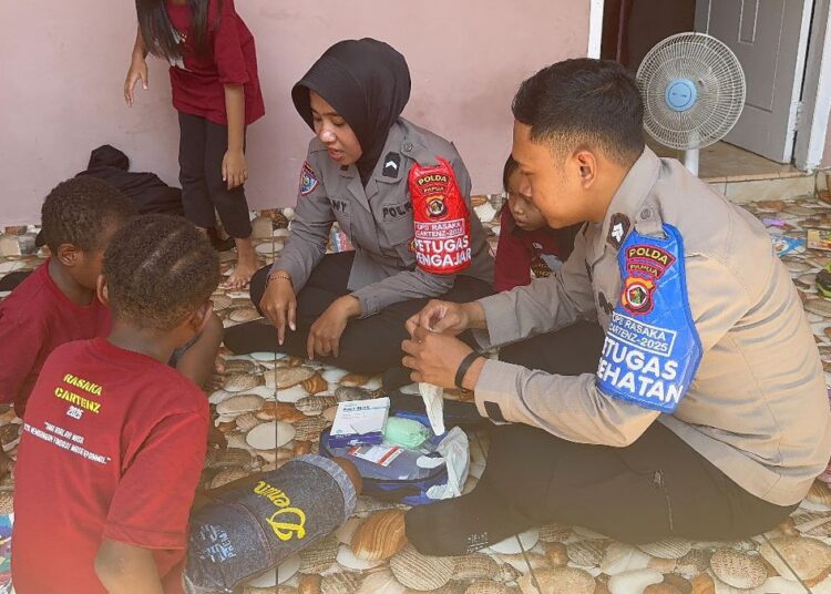 Subsatgas Si Ipar dan Keladi Sagu Berikan Edukasi Sekaligus Kesehatan Untuk Anak Anak Di Rumah Belajar
