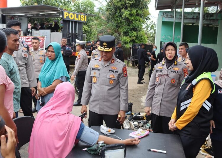Kapolda Bengkulu Berikan Pelayanan Terbaik bagi Korban Gempa Bumi Di Bengkulu