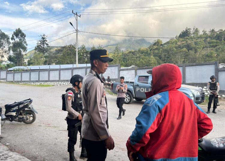 Peduli Kesehatan Masyarakat, Dokkes Polres Boven Digoel Polda Papua Berikan Pelayanan Kesehatan di Sekolah