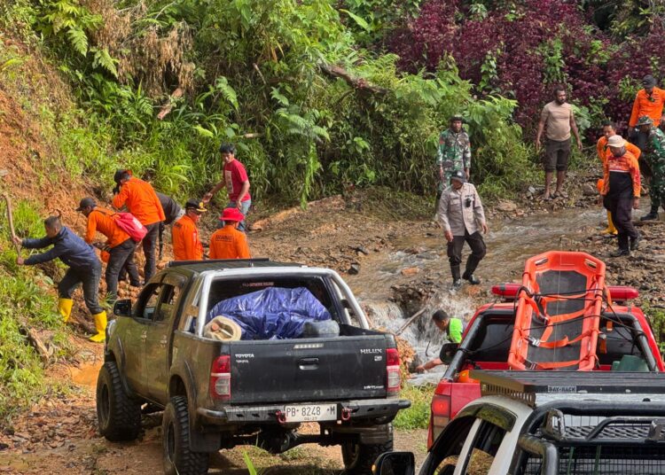 Polres Pegunungan Arfak dan Kansar Manokwari Siaga Pasca Pencarian Korban Bencana Alam di Kampung Jim