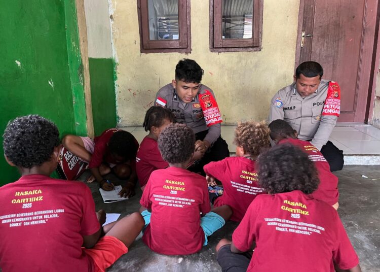 Satgas Si-Ipar Polres Yahukimo Gencar melakukan Kelas Ceria
