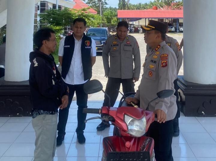 Tindak Pidana Premanisme Pemerasan dan Pembakaran, Kapolres Pohuwato Serahkan bantuan Sepeda Motor Pada Korban