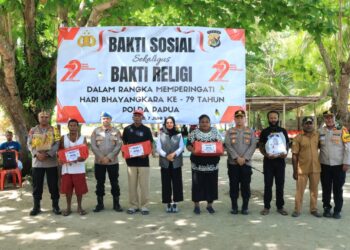 Kapolda Papua Hadiri Giat Bakti Sosial, Bakti Religi, dan Bakti Kesehatan dalam rangka Hari Bhayangkara ke – 79