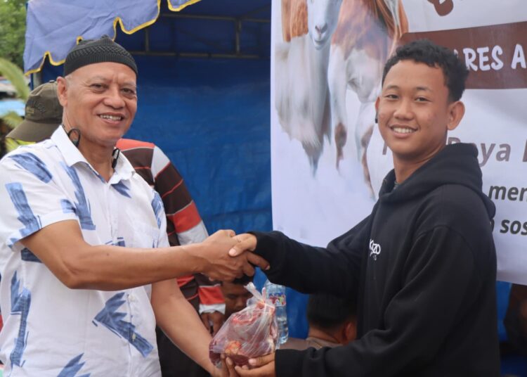 Kapolres Asmat Polda Papua Pimpin Langsung Penyembelihan Hewan Qurban