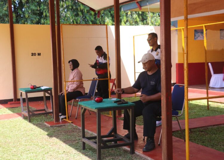 SPN Polda Papua Gelar Lomba Menembak dalam Rangka Hari Bhayangkara ke-79