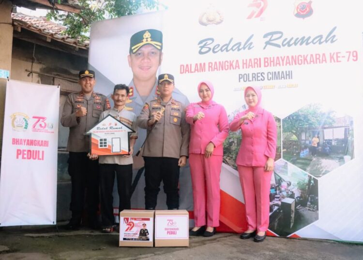 Kondisi Rumah Rusak Parah, Kapolres Bedah Rumah Purnawirawan Polri