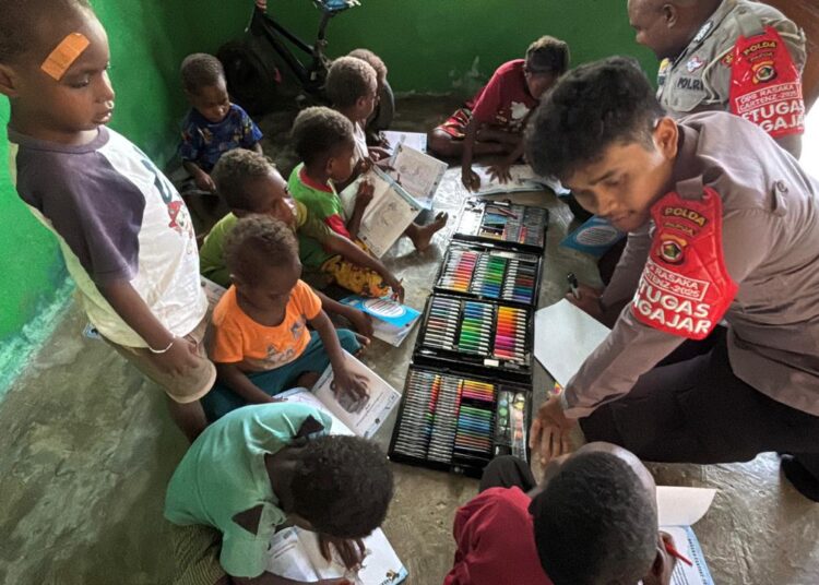 Si Ipar Wujudkan Harapan Anak Tidak Sekolah di Distrik Dekai