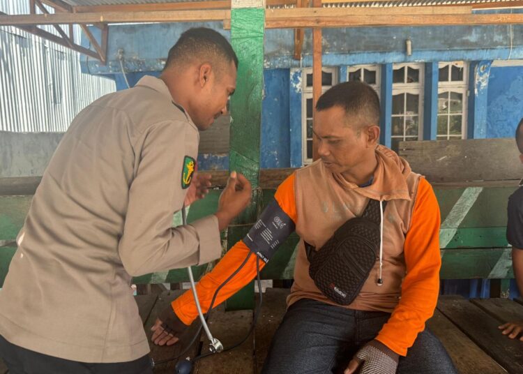 Tingkatkan Sinergi dengan Masyarakat, Polresta Jayapura Kota Gelar Bakti Kesehatan