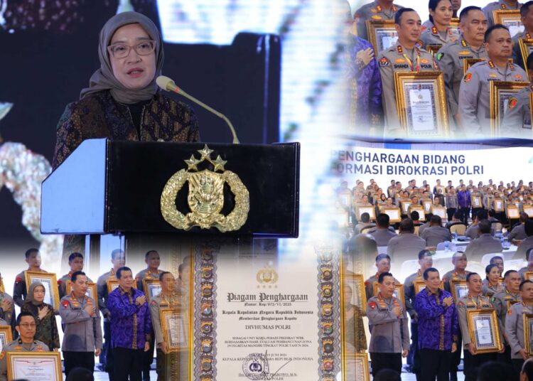 Menteri Rini Sampaikan Apresiasi Divisi Humas Polri Atas Penghargaan Zona Integritas