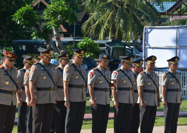 Ziarah Rombongan dan Tabur Bunga di TMP Kesuma Trikora Waena, Polda Papua Peringati Hari Bhayangkara ke-79