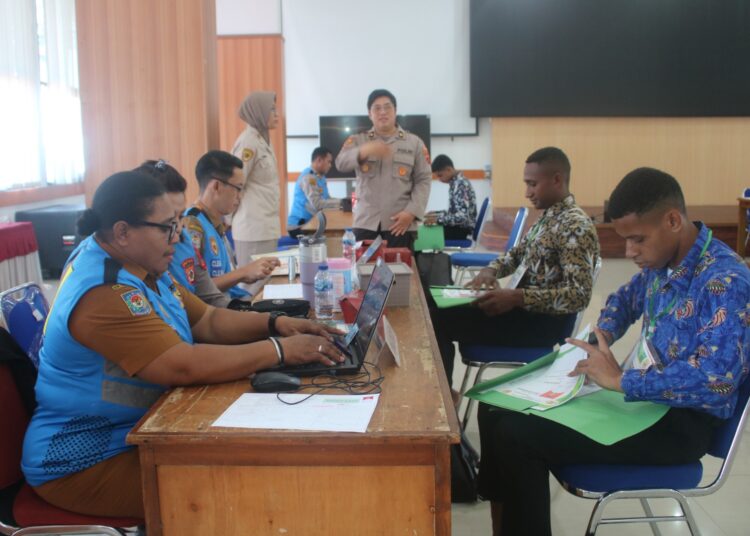 Pemeriksaan Administrasi Akhir Tamtama Polri T.A. 2025 di Polda Papua Berlangsung Transparan dan Objektif