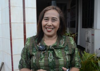Jemaat GKI Immanuel APO Jayapura Apresiasi Kunjungan dan Bantuan Sosial Kapolda Papua, Ibu Herawati : Semoga Polri Ke Depan Semakin Maju