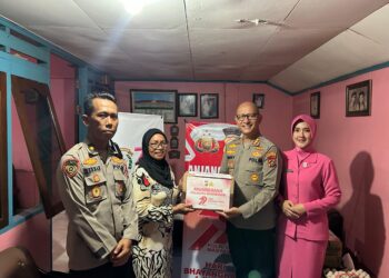 Kapolresta Manokwari Gelar Anjangsana dan Salurkan Bansos, Wujudkan Polri hadir untuk masyarakat di Hari Bhayangkara ke-79 25 Juni 2025