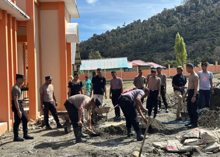 Polres Pegunungan Arfak melaksanakan kegiatan Bakti Religi Dalam Rangka Menyambut HUT Bhayangkara ke-79 Tahun