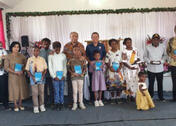 Wujud Kepedulian, Polda Papua Dukung Pelayanan Gereja di Wamena Lewat Bantuan Rohani dan Sosial