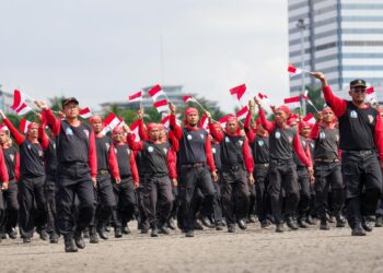Bukti Nyata Kolaborasi Dengan Masyarakat, Buruh Meriahkan HUT Bhayangkara ke-79