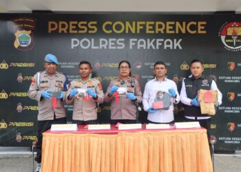 Press Conference Pengungkapan Kasus Tindak Pidana Narkotika Oleh Satresnarkoba Polres Fakfak