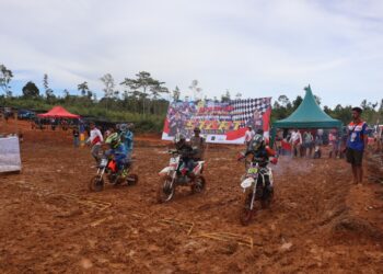 Kejuaraan Grasstrack Hari Bhayangkara ke 79 Di Polres Boven Digoel Sukses Dilaksanakan