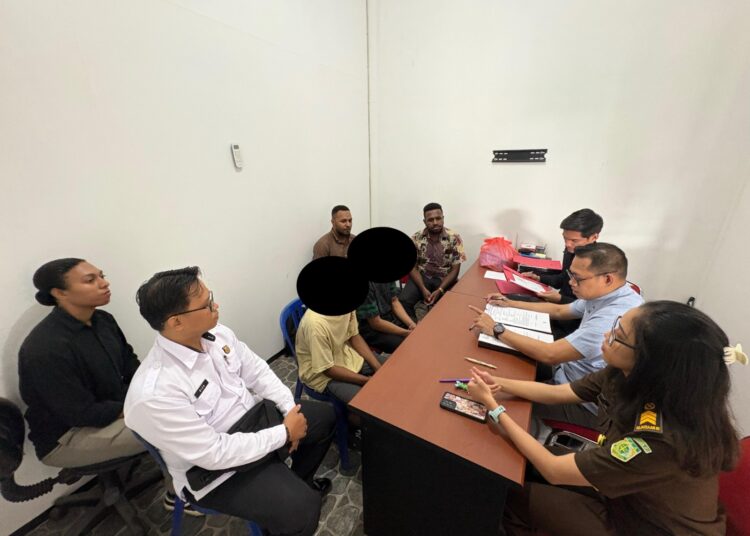 Polres Merauke Serahkan Tiga Tersangka dan Barang Bukti Ganja ke Kejaksaan Negeri Merauke