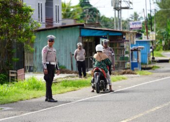 Hari Kelima Operasi Patuh Mansinam 2025, Personel Polda Papua Barat Tetap Laksanakan Razia di Hari Libur