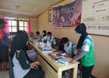 Polsek Sarmi Kota dan Puskesmas Gelar Pemeriksaan Kesehatan Gratis untuk Personel dan Warga